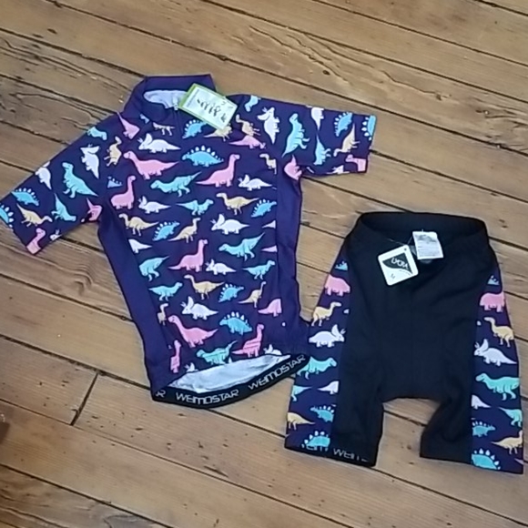 Kids dinosaur biking set - Picture 1 of 4